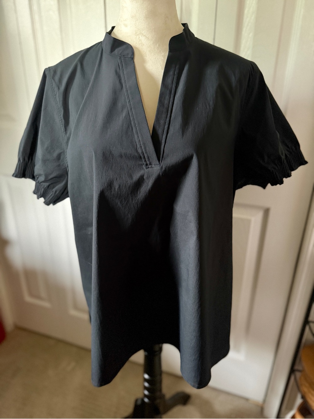 Athleta Black Short-Sleeve Split Neck Blouse